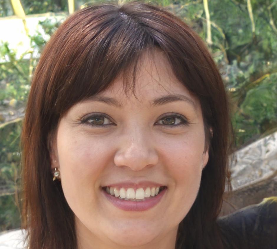 Portrait of technical SEO specialist who teaches advanced keyword analysis methods